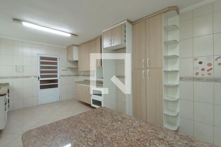 Casa para alugar com 128m², 4 quartos e 2 vagas Casa para alugar com 128m², 4 quartos e 2 vagasCozinha