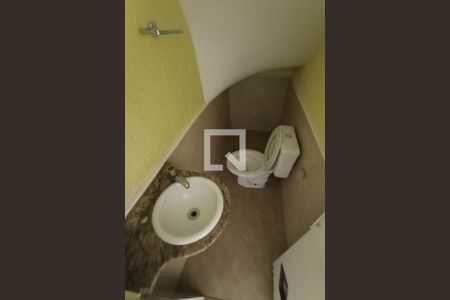 Casa para alugar com 128m², 4 quartos e 2 vagas Casa para alugar com 128m², 4 quartos e 2 vagasBanheiro 3 - Lavabo