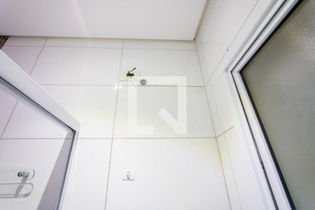Apartamento à venda com 60m², 2 quartos e 1 vaga Apartamento à venda com 60m², 2 quartos e 1 vagaBanheiro do quarto 1