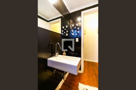 Apartamento para alugar com 320m², 3 quartos e 5 vagasLavabo