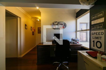 Apartamento para alugar com 320m², 3 quartos e 5 vagasEscritório