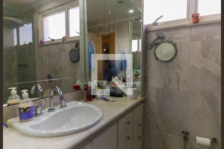 Apartamento para alugar com 320m², 3 quartos e 5 vagasBanheiro da Suíte 3