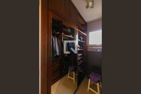 Apartamento para alugar com 320m², 3 quartos e 5 vagasCloset do quarto 3