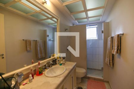 Apartamento para alugar com 320m², 3 quartos e 5 vagasBanheiro da Suíte 2