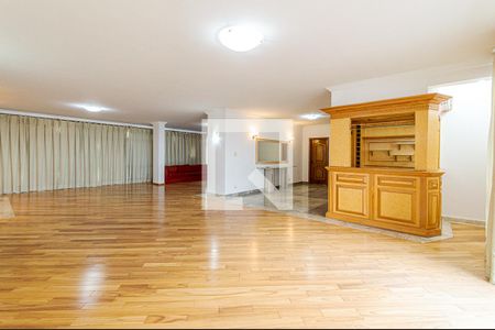 Apartamento à venda com 450m², 5 quartos e 3 vagasSala