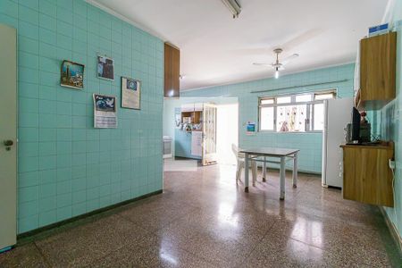 Casa para alugar com 250m², 2 quartos e 10 vagasCozinha