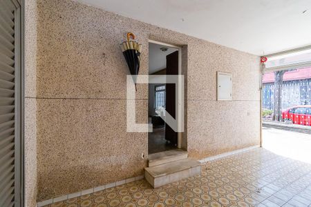 Casa para alugar com 250m², 2 quartos e 10 vagasQuintal e Jardim Frente