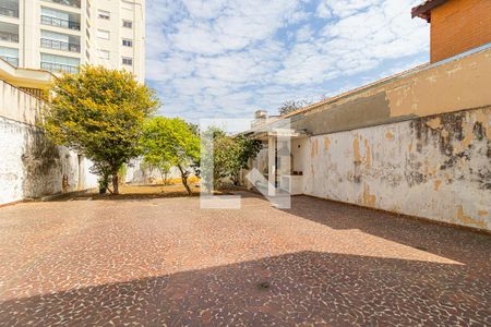Casa para alugar com 250m², 2 quartos e 10 vagasQuintal e Jardim Fundos