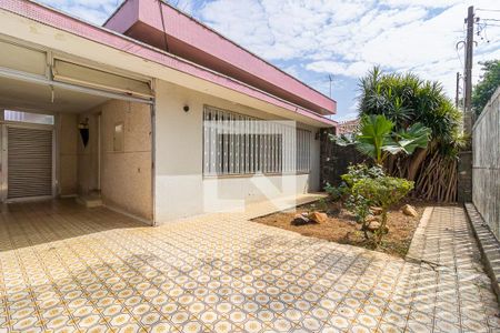 Casa para alugar com 250m², 2 quartos e 10 vagasQuintal e Jardim Frente