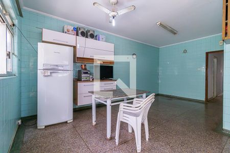 Casa para alugar com 250m², 2 quartos e 10 vagasCozinha