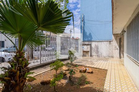Casa para alugar com 250m², 2 quartos e 10 vagasQuintal e Jardim Frente