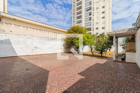 Casa para alugar com 250m², 2 quartos e 10 vagasQuintal e Jardim Fundos