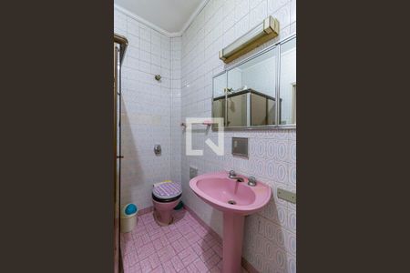 Casa para alugar com 250m², 2 quartos e 10 vagasBanheiro