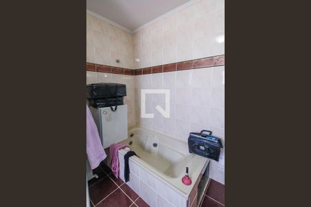 Casa à venda com 432m², 4 quartos e 8 vagasBanheiro da Suíte 1