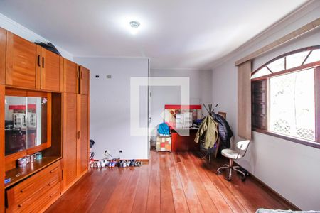 Quarto de casa à venda com 4 quartos, 432m² em Vila Ivone, São Paulo