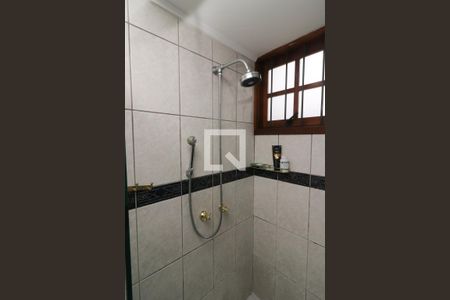 Casa à venda com 221m², 4 quartos e 2 vagasBanheiro da Suíte