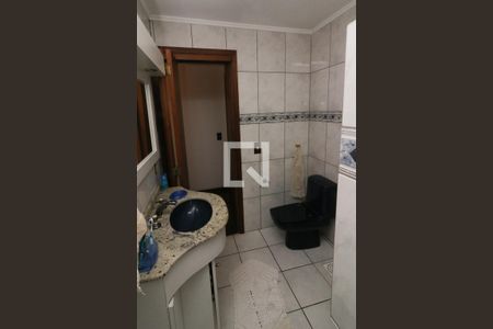 Casa à venda com 221m², 4 quartos e 2 vagasBanheiro 1