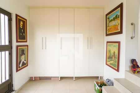 Apartamento à venda com 320m², 4 quartos e 2 vagasQuarto 2