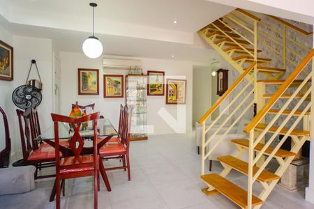 Apartamento à venda com 320m², 4 quartos e 2 vagasSala