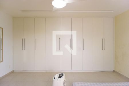 Apartamento à venda com 320m², 4 quartos e 2 vagasSuíte 2