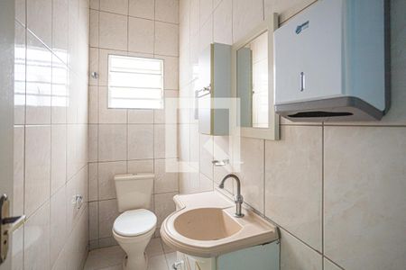 Casa à venda com 160m², 5 quartos e 3 vagas Casa à venda com 160m², 5 quartos e 3 vagasLavabo 2