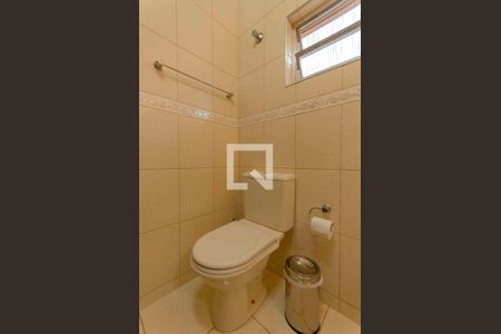 Casa à venda com 223m², 3 quartos e 4 vagas Casa à venda com 223m², 3 quartos e 4 vagasBanheiro