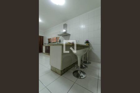 Casa à venda com 223m², 3 quartos e 4 vagas Casa à venda com 223m², 3 quartos e 4 vagasCozinha