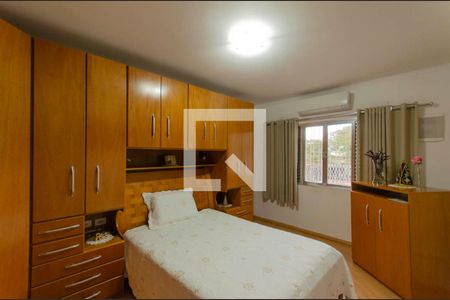 Suíte de casa à venda com 3 quartos, 223m² em Vila Ré, São Paulo