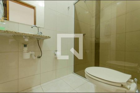 Casa à venda com 223m², 3 quartos e 4 vagas Casa à venda com 223m², 3 quartos e 4 vagasBanheiro Externo