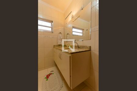 Casa à venda com 223m², 3 quartos e 4 vagas Casa à venda com 223m², 3 quartos e 4 vagasBanheiro