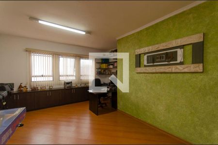 Casa à venda com 223m², 3 quartos e 4 vagas Casa à venda com 223m², 3 quartos e 4 vagasEscritório