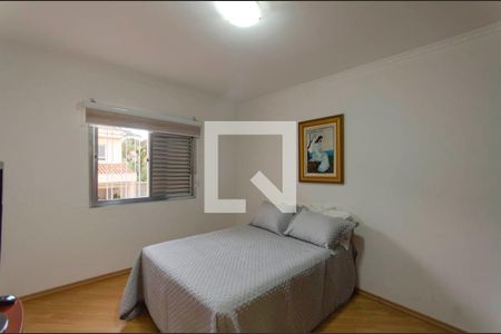 Casa à venda com 223m², 3 quartos e 4 vagas Casa à venda com 223m², 3 quartos e 4 vagasQuarto 2