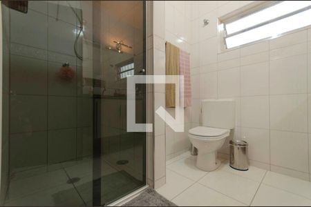 Casa à venda com 223m², 3 quartos e 4 vagas Casa à venda com 223m², 3 quartos e 4 vagasBanheiro Suíte