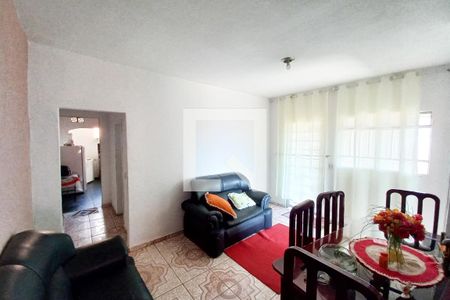 Sala de casa à venda com 3 quartos, 250m² em Novo Glória, Belo Horizonte