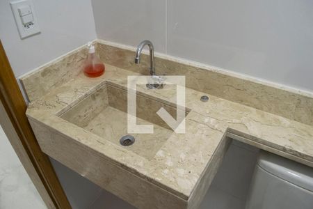 Banheiro de apartamento à venda com 2 quartos, 46m² em Parada Inglesa, São Paulo