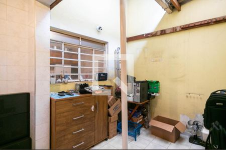 Casa à venda com 90m², 2 quartos e 2 vagas Casa à venda com 90m², 2 quartos e 2 vagasEscritório