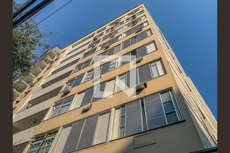 Apartamento à venda com 32m², 1 quarto e sem vaga Apartamento à venda com 32m², 1 quarto e sem vagaFachada do Prédio