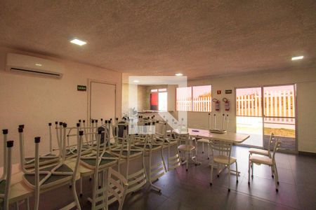 Apartamento à venda com 46m², 2 quartos e 1 vaga Apartamento à venda com 46m², 2 quartos e 1 vagaÁrea comum - Salão de festas