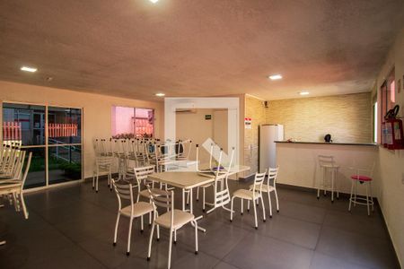Apartamento à venda com 46m², 2 quartos e 1 vaga Apartamento à venda com 46m², 2 quartos e 1 vagaÁrea comum - Salão de festas