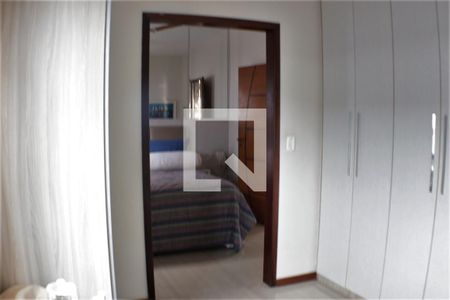 Casa à venda com 300m², 3 quartos e 2 vagasCloset do quarto 2