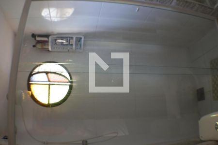 Casa à venda com 300m², 3 quartos e 2 vagasBanheiro 2