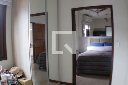 Casa à venda com 300m², 3 quartos e 2 vagasCloset do quarto 2