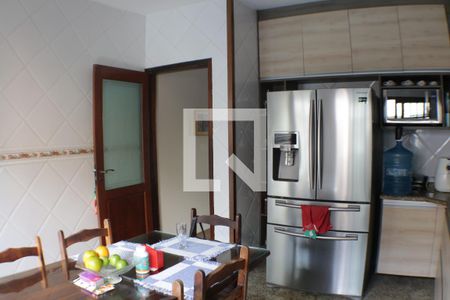 Casa à venda com 300m², 3 quartos e 2 vagasCozinha