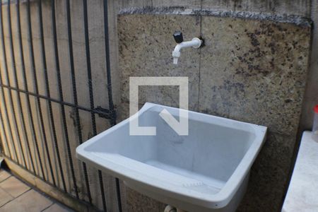 Casa à venda com 300m², 3 quartos e 2 vagasÁrea de Serviço