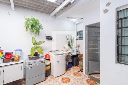 Casa à venda com 110m², 3 quartos e 1 vagaÁrea de serviço