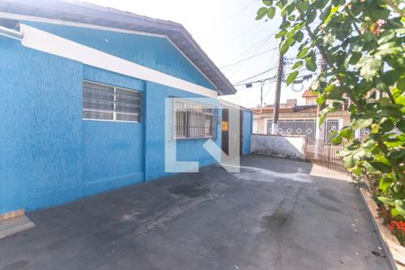 Casa à venda com 212m², 3 quartos e 5 vagas Casa à venda com 212m², 3 quartos e 5 vagasGaragem
