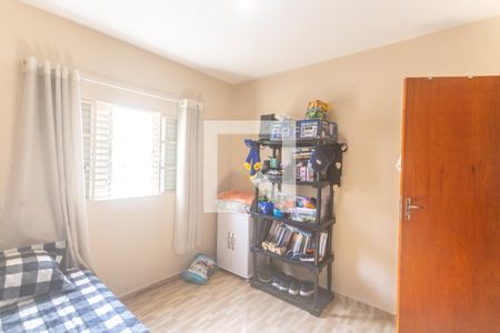 Casa à venda com 212m², 3 quartos e 5 vagas Casa à venda com 212m², 3 quartos e 5 vagasQuarto 2