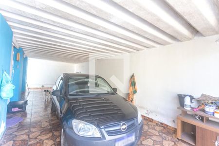 Casa à venda com 212m², 3 quartos e 5 vagas Casa à venda com 212m², 3 quartos e 5 vagasGaragem