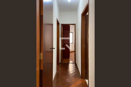 Corredor de apartamento para alugar com 2 quartos, 110m² em Cerâmica, São Caetano do Sul