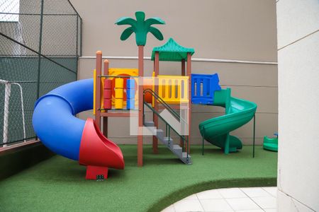 Apartamento para alugar com 75m², 2 quartos e 1 vaga Apartamento para alugar com 75m², 2 quartos e 1 vagaÁrea Comum - Playground